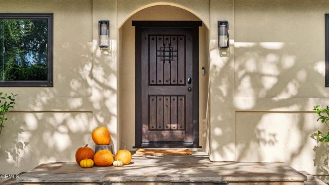 654 Chalk Hill Road, Solvang, CA 93463