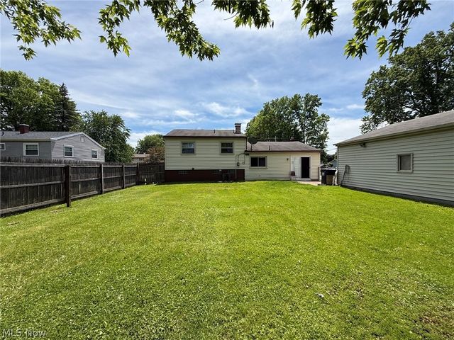 4828 New Road, Austintown, OH 44515