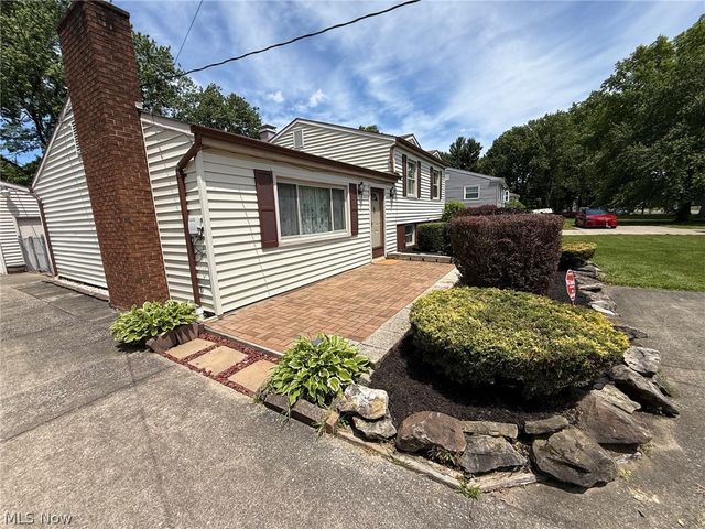 4828 New Road, Austintown, OH 44515
