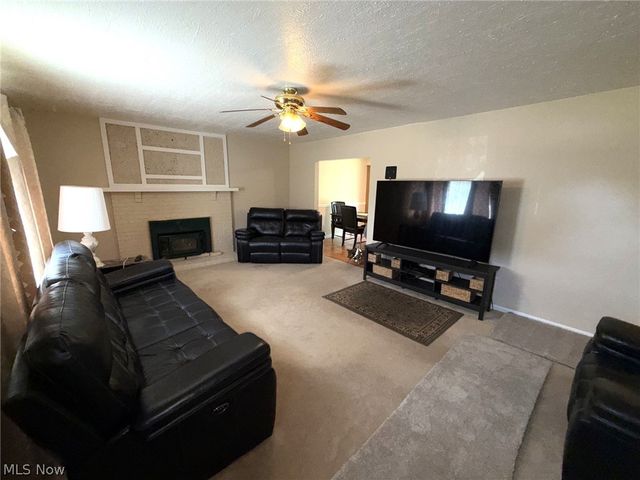 4828 New Road, Austintown, OH 44515