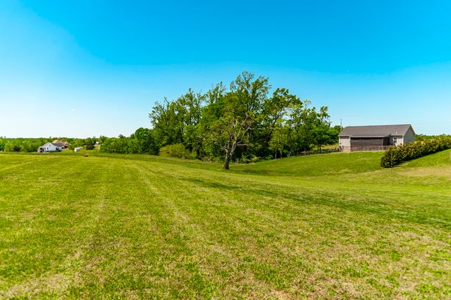 2311 Dobbins Pike, Portland, TN 37148