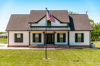 2311 Dobbins Pike, Portland, TN 37148