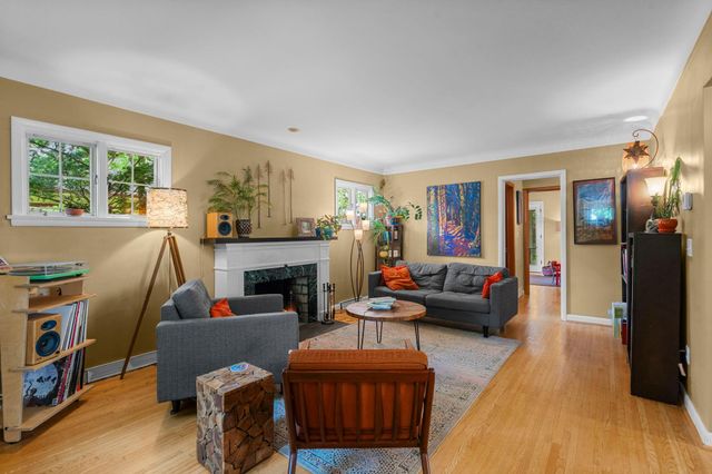3704 45th Avenue S, Minneapolis, MN 55406