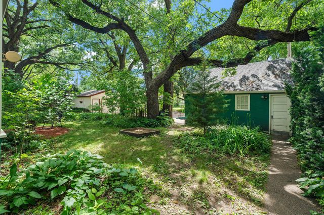 3704 45th Avenue S, Minneapolis, MN 55406