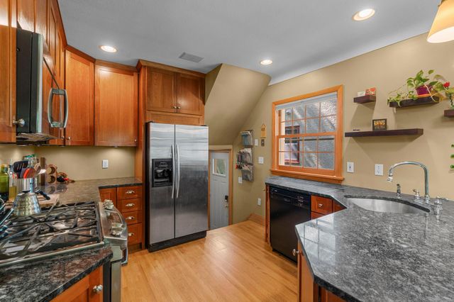 3704 45th Avenue S, Minneapolis, MN 55406