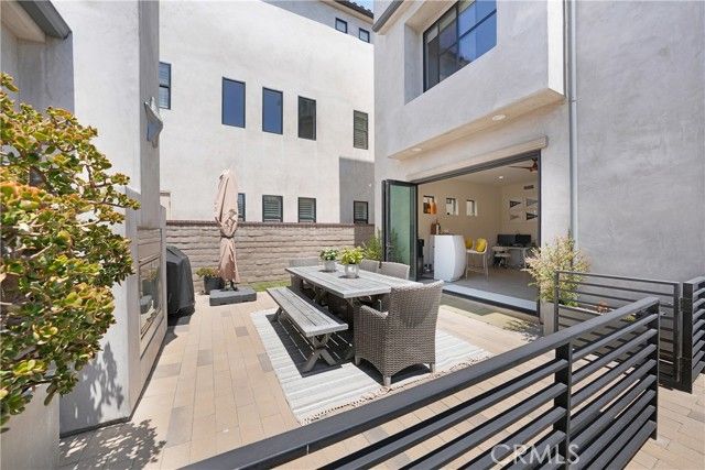 1017 Delaware Street, Huntington Beach, CA 92648