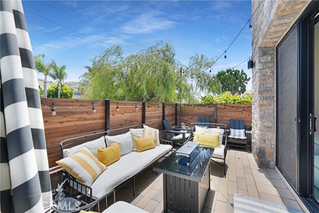 1017 Delaware Street, Huntington Beach, CA 92648