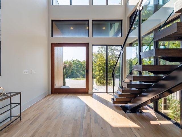 4020 Lealand Ln, Nashville, TN 37204