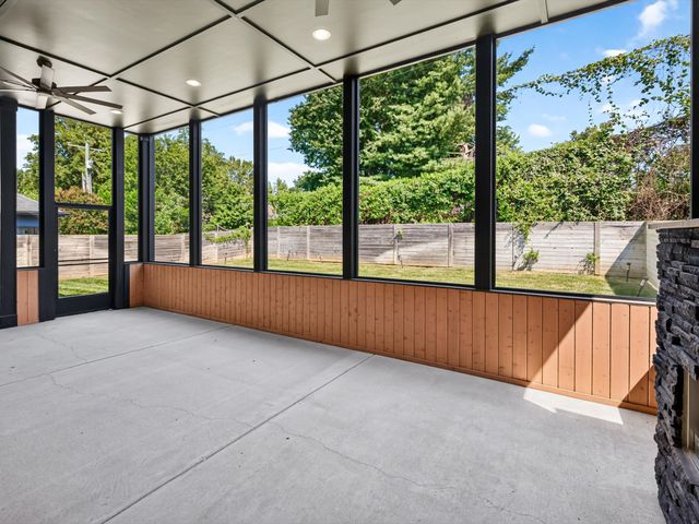 4020 Lealand Ln, Nashville, TN 37204