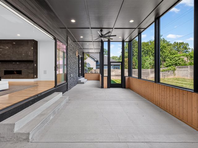 4020 Lealand Ln, Nashville, TN 37204