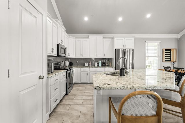 4114 Grayson Drive, Galveston, TX 77554