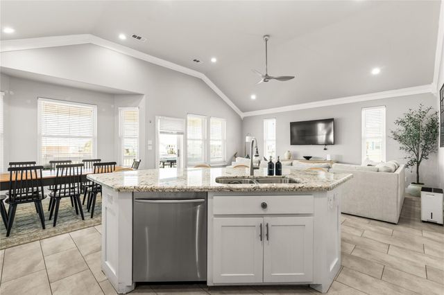 4114 Grayson Drive, Galveston, TX 77554
