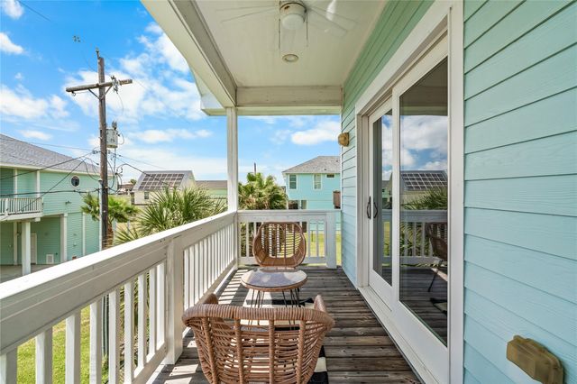 4114 Grayson Drive, Galveston, TX 77554