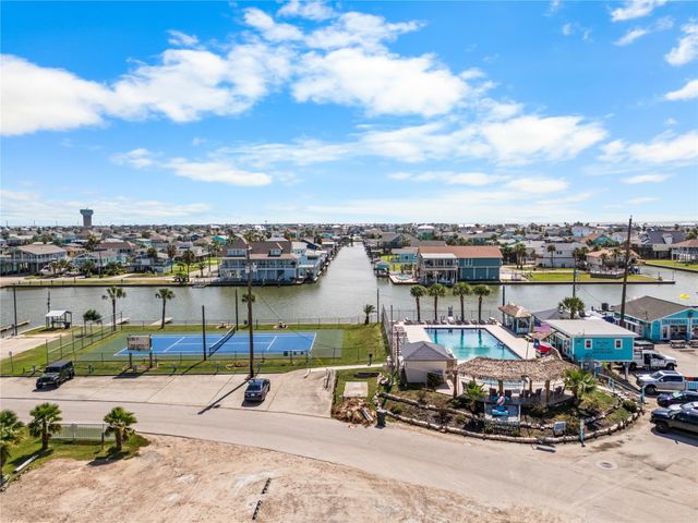 4114 Grayson Drive, Galveston, TX 77554