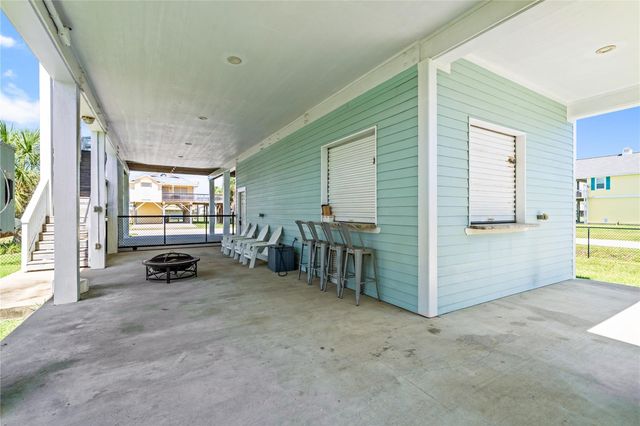 4114 Grayson Drive, Galveston, TX 77554