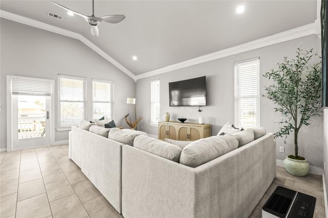 4114 Grayson Drive, Galveston, TX 77554