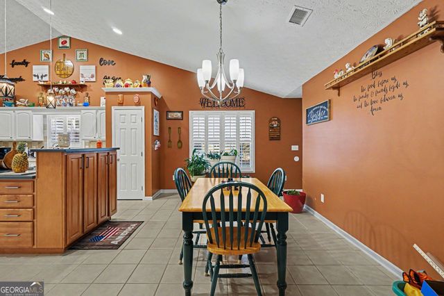 1405 Shiloh Oak Drive, Loganville, GA 30052