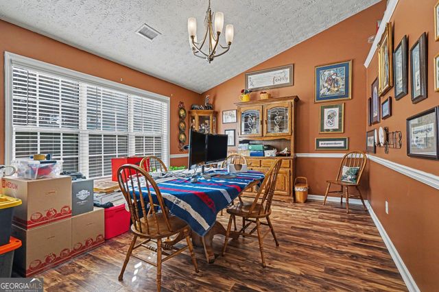 1405 Shiloh Oak Drive, Loganville, GA 30052