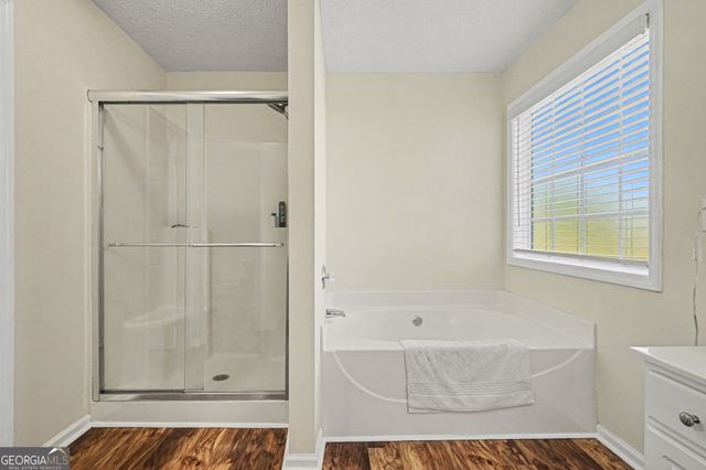 1405 Shiloh Oak Drive, Loganville, GA 30052