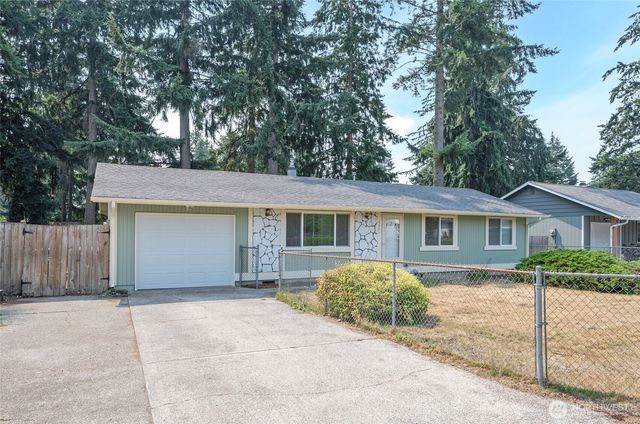 8901 Quinault Loop NE, Olympia, WA 98516