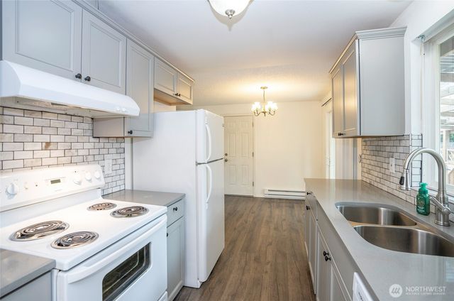 8901 Quinault Loop NE, Olympia, WA 98516