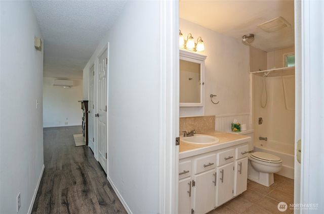 8901 Quinault Loop NE, Olympia, WA 98516