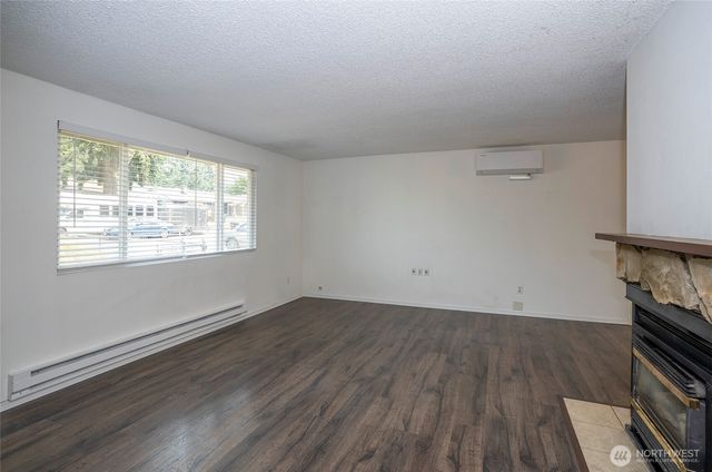 8901 Quinault Loop NE, Olympia, WA 98516