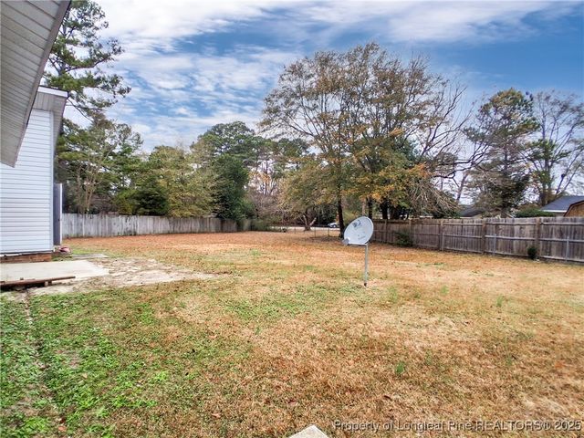 6594 Honeysuckle Drive, Fayetteville, NC 28304