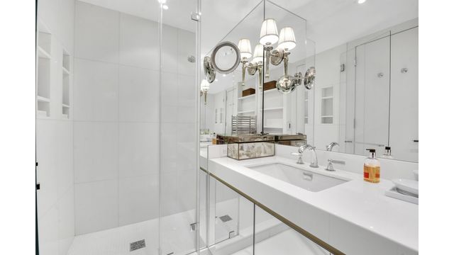 45 E 80th St Apt 6B, New York City, NY 10075