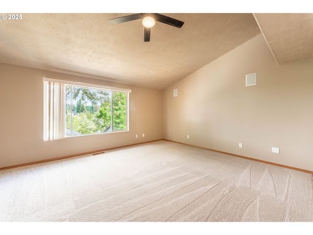 37455 EMERALD CASCADE St, Sandy, OR 97055