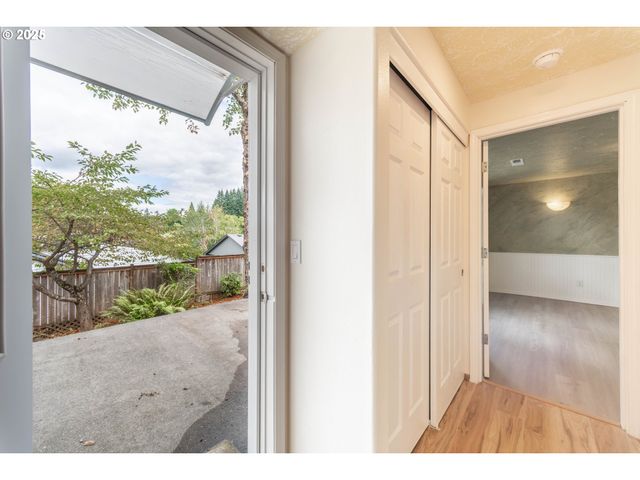 37455 EMERALD CASCADE St, Sandy, OR 97055