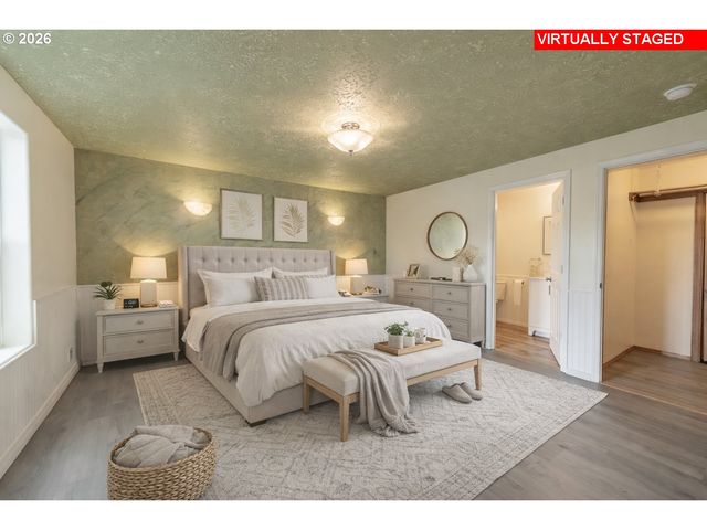 37455 EMERALD CASCADE St, Sandy, OR 97055