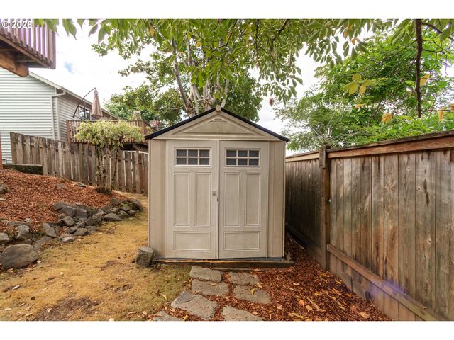 37455 EMERALD CASCADE St, Sandy, OR 97055
