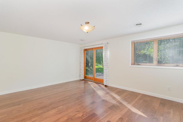 680 Brockton Curve, Eagan, MN 55123