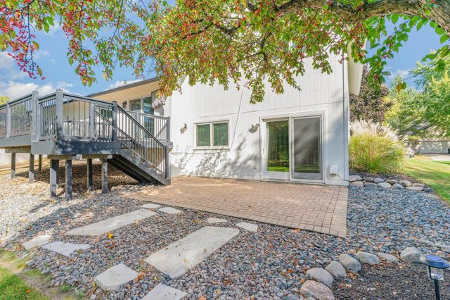 680 Brockton Curve, Eagan, MN 55123