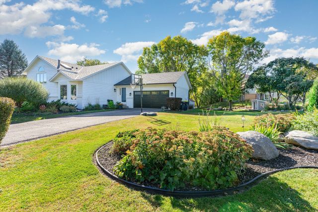 680 Brockton Curve, Eagan, MN 55123