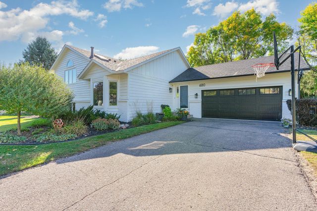 680 Brockton Curve, Eagan, MN 55123