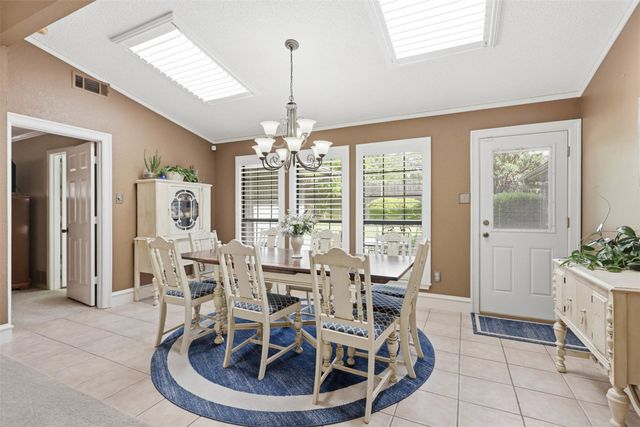 7212 Big Bear Lake Drive, Arlington, TX 76016