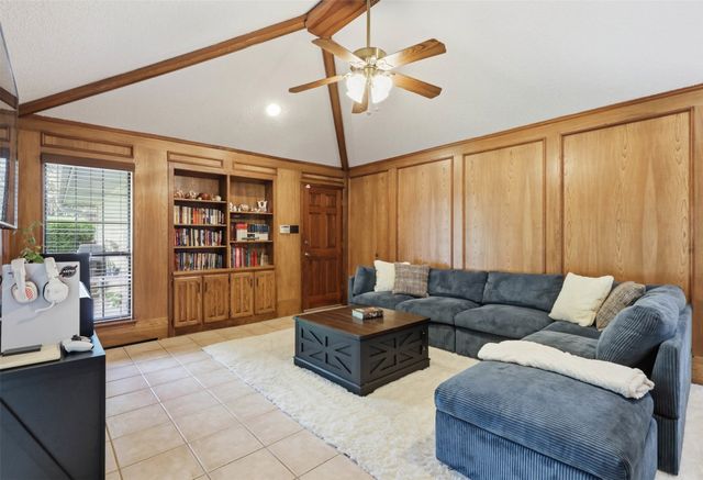 7212 Big Bear Lake Drive, Arlington, TX 76016