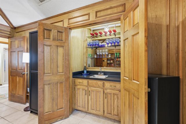 7212 Big Bear Lake Drive, Arlington, TX 76016