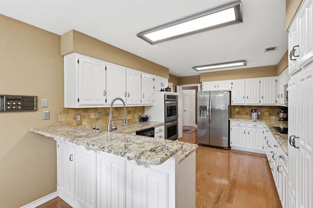 7212 Big Bear Lake Drive, Arlington, TX 76016