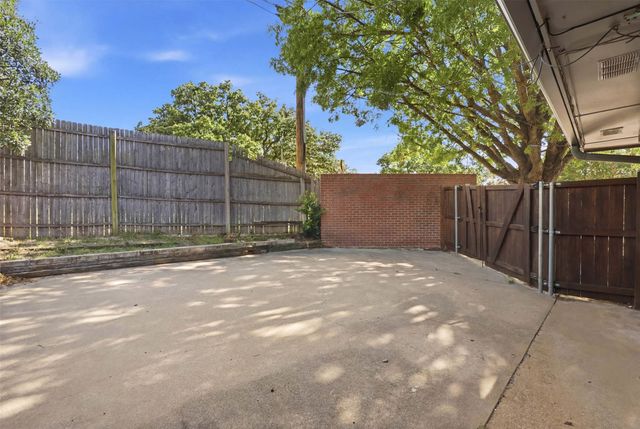 7212 Big Bear Lake Drive, Arlington, TX 76016