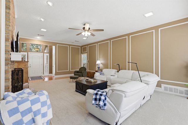 7212 Big Bear Lake Drive, Arlington, TX 76016