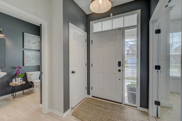 4891 159th Street W, Apple Valley, MN 55124