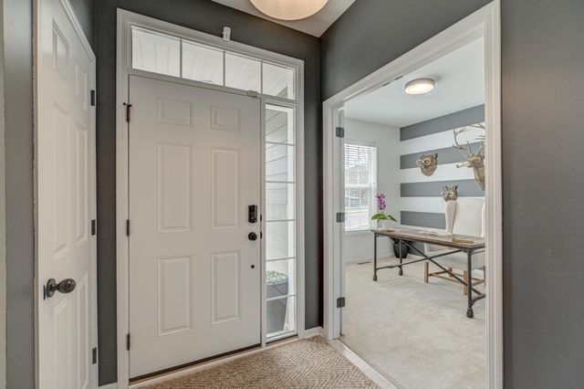 4891 159th Street W, Apple Valley, MN 55124