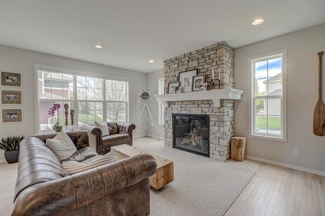 4891 159th Street W, Apple Valley, MN 55124