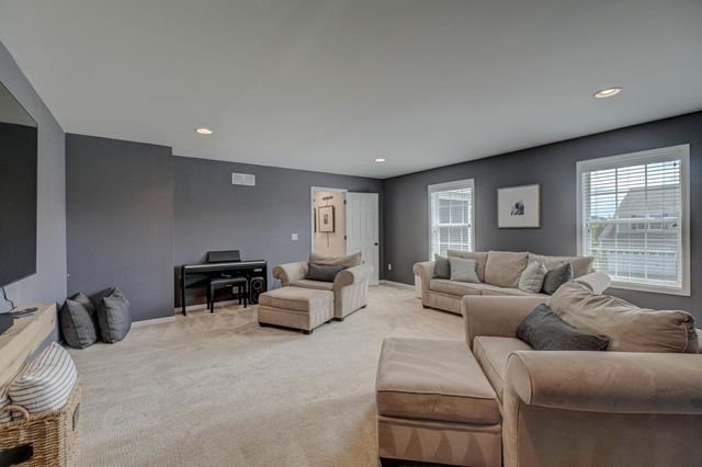 4891 159th Street W, Apple Valley, MN 55124