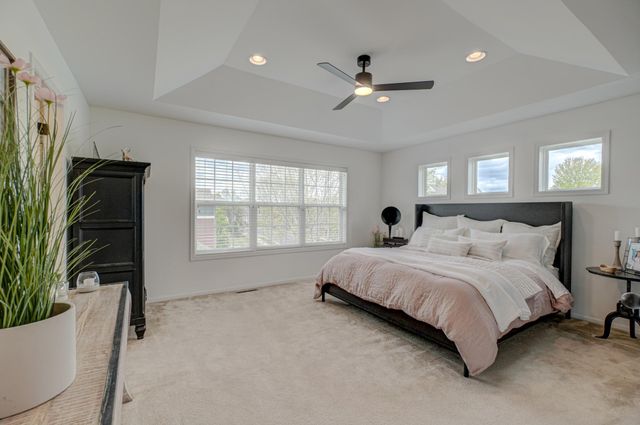 4891 159th Street W, Apple Valley, MN 55124