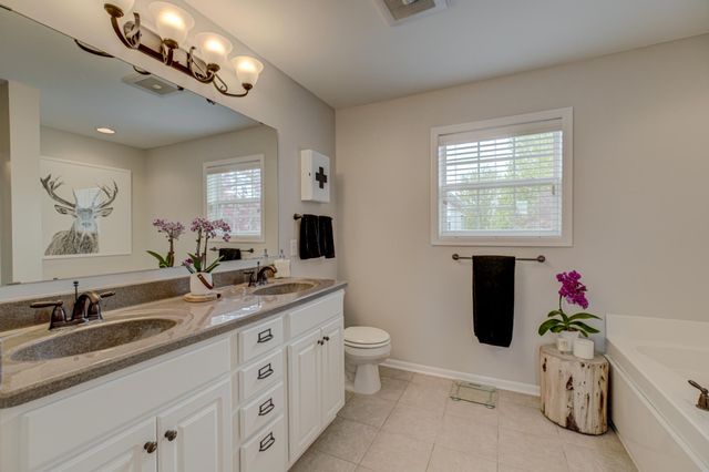 4891 159th Street W, Apple Valley, MN 55124