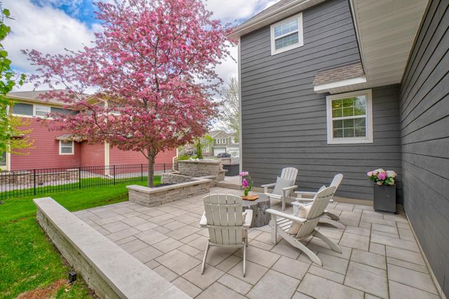 4891 159th Street W, Apple Valley, MN 55124